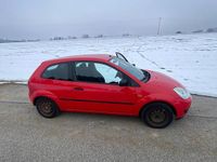 Gebraucht Ford Fiesta 70 PS (51 kW) 2005 Rot Kleinwagen