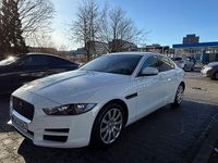 Gebraucht Jaguar XE 179 PS (131 kW) 2016 Weiß Limousine