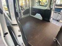 Gebraucht Opel Combo 102 PS (75 kW) 2021 Weiß Van / Kleinbus