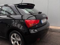 Gebraucht Audi A1 Design 84 PS (61 kW) 2011 Schwarz Kleinwagen