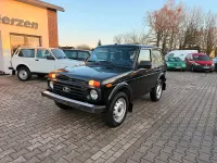 Gebraucht Lada niva 83 PS (61 kW) 2021 Schwarz SUV