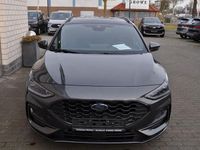 Gebraucht Ford Focus ST-Line X 155 PS (114 kW) 2025 Grau Limousine
