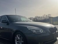 Gebraucht BMW 525 197 PS (144 kW) 2007 Grau Limousine