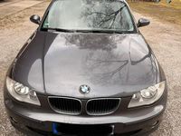 Gebraucht BMW 118 122 PS (89 kW) 2005 Grau Kleinwagen