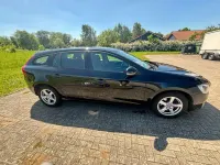 Gebraucht Volvo V60 136 PS (100 kW) 2015 Schwarz Kombi