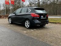 Gebraucht BMW 220 Active Tourer M Sport 190 PS (139 kW) 2015 Schwarz Van / Kleinbus