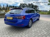 Gebraucht Skoda Superb Style 150 PS (110 kW) 2024 Modra energy/energy blue Kombi
