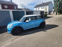 Second-hand Mini Cooper D 116 CP (85 kW) 2018 Albastru Hatchback