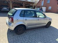 Gebraucht VW Polo 63 PS (46 kW) 2006 Silber Kleinwagen