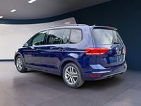 Gebraucht VW Touran Comfortline 150 PS (110 kW) 2025 Blau Van / Kleinbus