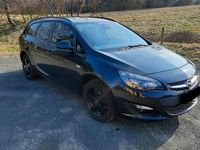 Gebraucht Opel Astra 165 PS (121 kW) 2015 Schwarz Kombi