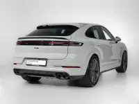 Gebraucht Porsche Cayenne Turbo E-Hybrid 740 PS (544 kW) 2025 Grau SUV
