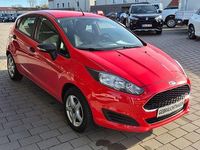 Gebraucht Ford Fiesta Ambiente 60 PS (44 kW) 2016 Rot Limousine