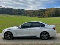 Gebraucht BMW 330 M Sport 258 PS (189 kW) 2015 Weiß Limousine