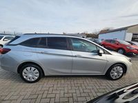 Gebraucht Opel Astra Selection 110 PS (80 kW) 2017 Silber Kombi