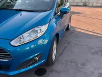 Gebraucht Ford Fiesta Titanium 101 PS (74 kW) 2012 Blau Kleinwagen
