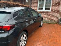 Gebraucht Opel Astra Edition 125 PS (91 kW) 2018 Schwarz Limousine