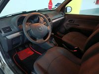 Używany Renault Clio II 75 KM (55 kW) 2009 Srebrny Hatchback