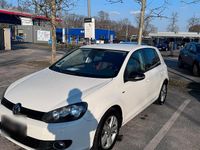 Gebraucht VW Golf VI Match 104 PS (76 kW) 2012 Weiß Kleinwagen