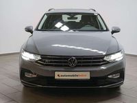 Gebraucht VW Passat R-line 150 PS (110 kW) 2022 Mondsteingrau Kombi