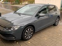 Gebraucht VW Golf VIII 150 PS (110 kW) 2022 Grau Limousine