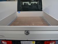 Gebraucht VW Crafter Trendline 177 PS (130 kW) 2024 Grün Van