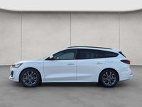 Gebraucht Ford Focus ST-Line X 155 PS (114 kW) 2024 Frozen white Kombi