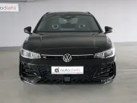 Gebraucht VW Passat R-line 150 PS (110 kW) 2025 Schwarz Kombi