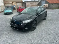 Gebraucht Renault Mégane III Bose Edition 131 PS (96 kW) 2012 Schwarz Limousine