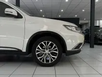 Gebraucht Mitsubishi Outlander Plus 150 PS (110 kW) 2018 Weiß SUV