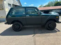 Gebraucht Lada niva 82 PS (60 kW) 2009 Grün SUV