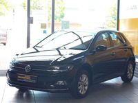 Gebraucht VW Polo Highline 95 PS (69 kW) 2020 Deep black perleffekt Kleinwagen