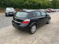 Gebraucht Opel Astra 105 PS (77 kW) 2006 Schwarz Limousine