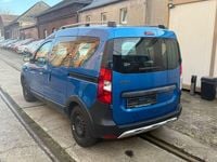 Używany Dacia Dokker Stepway 116 KM (85 kW) 2016 Niebieski Minivan