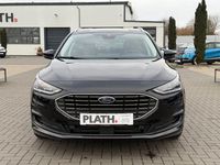 Gebraucht Ford Focus Titanium 125 PS (91 kW) 2025 Schwarz Limousine