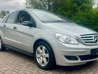 Gebraucht Mercedes B200 136 PS (100 kW) 2006 Silber Van / Kleinbus