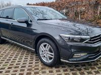 Gebraucht VW Passat Elegance 150 PS (110 kW) 2021 Grau Kombi