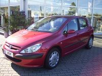 Gebraucht Peugeot 307 Tendance 107 PS (78 kW) 2002 Rot metallic Limousine