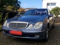 Gebraucht Mercedes E220 150 PS (110 kW) 2004 Blau Limousine