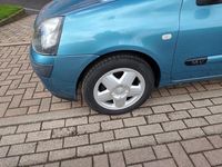 Gebraucht Renault Clio II 75 PS (55 kW) 2005 Andere farben Kleinwagen