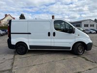 Gebraucht Opel Vivaro 145 PS (106 kW) 2010 Weiß Van / Kleinbus