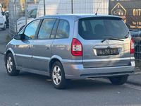 Gebraucht Opel Zafira Basis 125 PS (91 kW) 2004 Grau Van / Kleinbus
