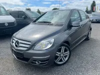 Gebraucht Mercedes B200 140 PS (102 kW) 2011 Grau Kleinwagen
