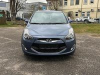 Gebraucht Hyundai ix20 125 PS (91 kW) 2011 Blau Kleinwagen