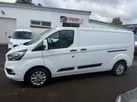 Gebraucht Ford 300 Trend 170 PS (125 kW) 2018 Weiß Van / Kleinbus