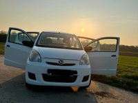 Gebraucht Daihatsu Cuore 69 PS (50 kW) 2010 Weiß Kleinwagen