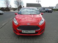 Gebraucht Ford Fiesta Titanium 101 PS (74 kW) 2013 Rot Kleinwagen