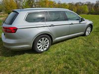 Gebraucht VW Passat 150 PS (110 kW) 2018 Silber Kombi