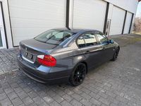 Gebraucht BMW 318 Sport Line 143 PS (105 kW) 2006 Grau Limousine