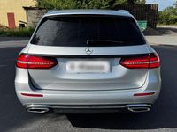 Gebraucht Mercedes E220 Edition 194 PS (142 kW) 2016 Grau Kombi